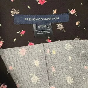French Connection 71KPU - Bell‎ Sleeve Floral Casual Dress - Size 6 thumbnail 5