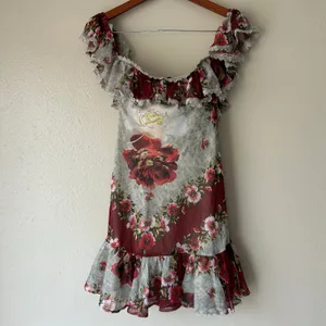 ASOS Red And Cream Off The Shoulder Floral Ruffle Trim Mini Dress US Size 4 thumbnail 3