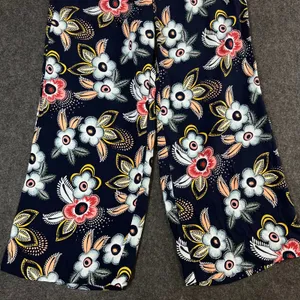 LOFT Floral Wide Leg Crop Pants Navy Blue Pink Yellow Rayon Size 10 NWT thumbnail 9