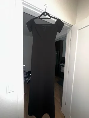 Lulus Off-The-Shoulder Maxi Dress thumbnail 4