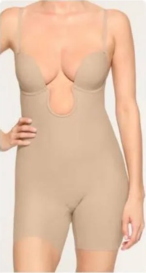 SKIMS Deep Plunge Shapewear Mid Thigh Bodysuit Clay Medium NWOT thumbnail 1