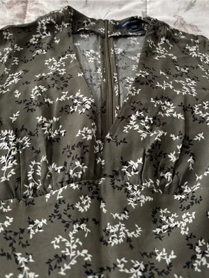 French Connection charcoal grey Floral Maxi Dress, size 2 faux wrap V-neck chic thumbnail 5