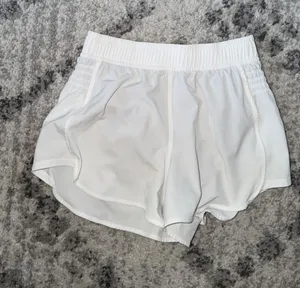 Lululemon Shorts thumbnail 1