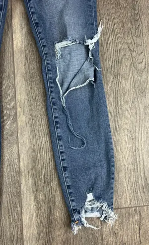 Good American Distressed Jeans thumbnail 2