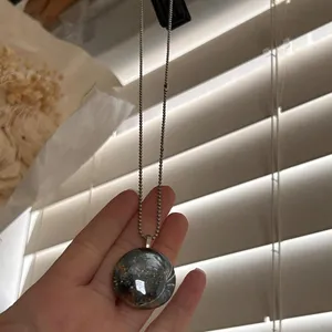 Source Unknown Vintage art glass Round Pendant Necklace Silver Tone Chain thumbnail 6