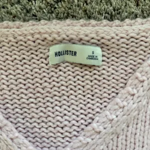 Hollister bow sweater thumbnail 2