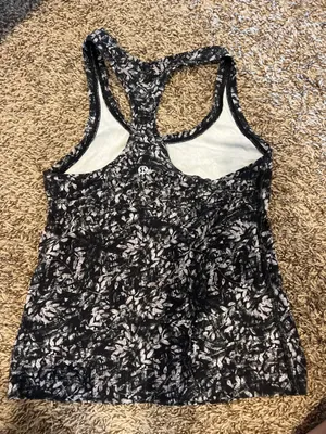 Lululemon Tank thumbnail 2