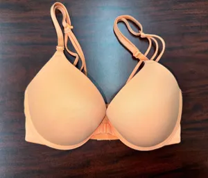 PINK Victoria’s Secret Wear Everywhere Front Closure Push Up Size 32D thumbnail 1