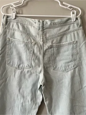 We The Free Women’s Light Wash Distressed Relaxed Jeans Size 30 thumbnail 7