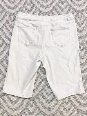 ST. JOHN’S BAY White Denim Bermuda Shorts 10 thumbnail 2