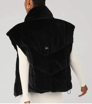 Alo Yoga Ribbed Velour Mountain Side Puffer Vest Small thumbnail 13