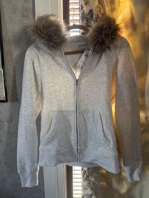 Hollister Fur Trim Hoodie L thumbnail 1
