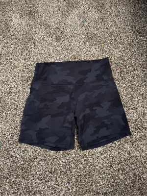 lululemon Align™ high rise Short 6” sz 12 black camo athleisure yoga hike thumbnail 4