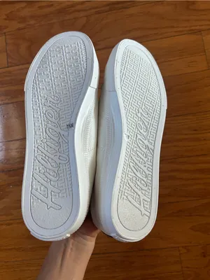 Tommy Hilfiger Women’s Sneakers size 7.5 thumbnail 5