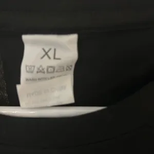 Black Graphic T-Shirt thumbnail 5