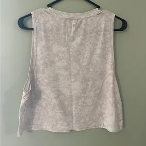 NOBULL Women's Cropped High Neck Tank thumbnail 4