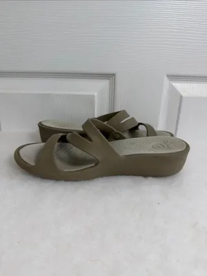 Women's Crocs Swiftwater Beige Slip On Size 8 thumbnail 8
