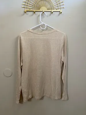 Time & Tru Long Sleeve Beige Top thumbnail 2