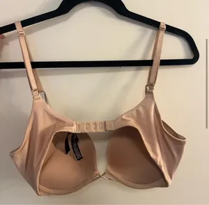 Victoria's Secret Plunge Bombshell Bra Push-Up thumbnail 4