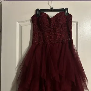 Prom dress thumbnail 3