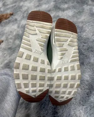 Nike Air Max Sneakers thumbnail 2