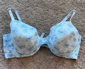 Victoria's Secret Bra thumbnail 1