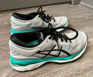 Running Shoes thumbnail 1