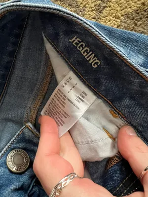 American Eagle Outfitters Jeans thumbnail 3