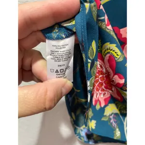 LOFT Floral V-Neck Teal Blouse Sz XS Office Casual preppy thumbnail 2