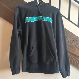 Supreme Hoodie thumbnail 1