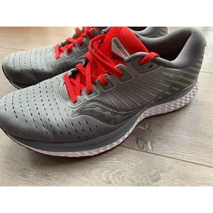 Saucony Men’s gray running sneakers size 9 thumbnail 2