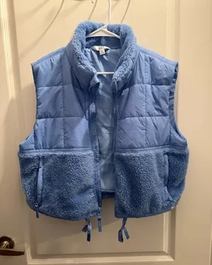 JoyLab Cropped Vest thumbnail 1