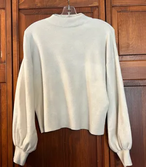 Women’s Vero Moda Soft Cream long sleeve Turtleneck Sweater size Medium thumbnail 1