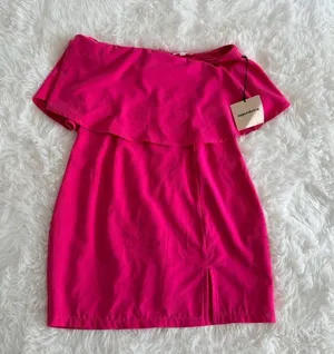 superdown Kiana Ruffle Mini Dress in Pink Size XS thumbnail 1