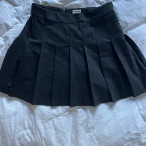 Aritzia Sunday Best Skater Skirt thumbnail 1