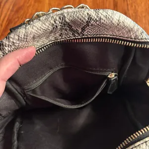 Guess Backpack Purse Grey Snakeskin design Small Chain‎ straps thumbnail 6