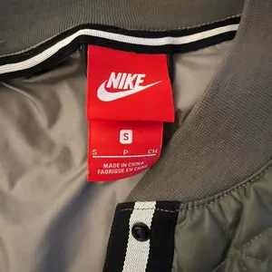 Nike Jacket thumbnail 2