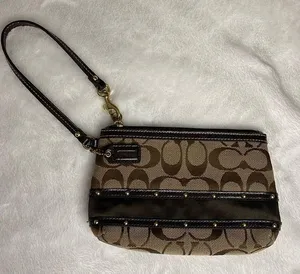 Coach Change Purse, wristlet. Pre owned thumbnail 1
