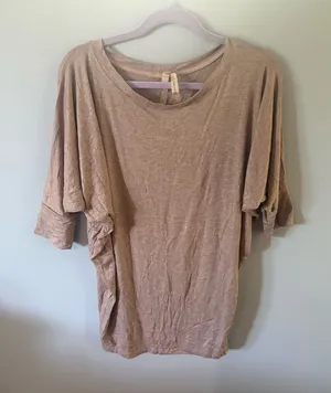 NATURAL LIFE Relaxed Short Sleeve Tee in Taupe thumbnail 1