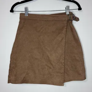 HOLLISTER Ultra Hi Rise Suede Wrap Mini Skirt Side Buckle Women’s Sz Small EUC thumbnail 1