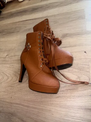 Women’s Lace-Up Ankle Boots in Brown tall heels 5 in size 10 thumbnail 2