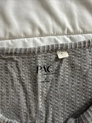 PacSun Gray Waffle V-Neck Cropped Tee thumbnail 2