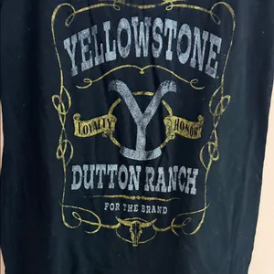 Yellowstone Dutton Ranch Black Short Sleeve Tee thumbnail 3