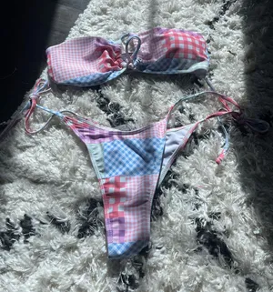 Shein bathing suit set  thumbnail 1