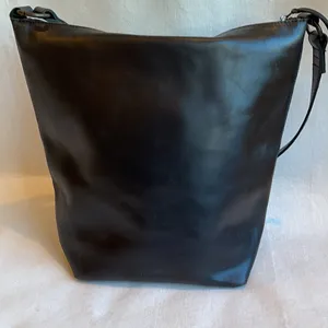 Fashionable Local and Global Sturdy Black Leather Shoulder Bag Purse thumbnail 4