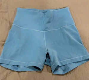 Lululemon 2.5” Wunder Train Biker Shorts thumbnail 1