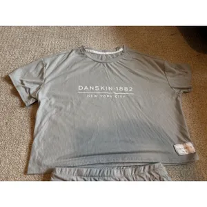 Danskin Lounge Set L Grey Ribbed Short Sleeve Top and Pants Athleisure Co-ord thumbnail 6
