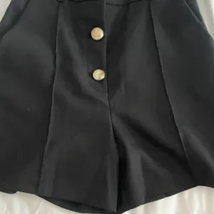 ZARA Black Shorts thumbnail 1