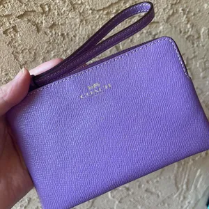 Coach Signature Corner Zip Wristlet Iris 58032 thumbnail 1