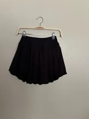 Old Navy black pleated skort  thumbnail 2
